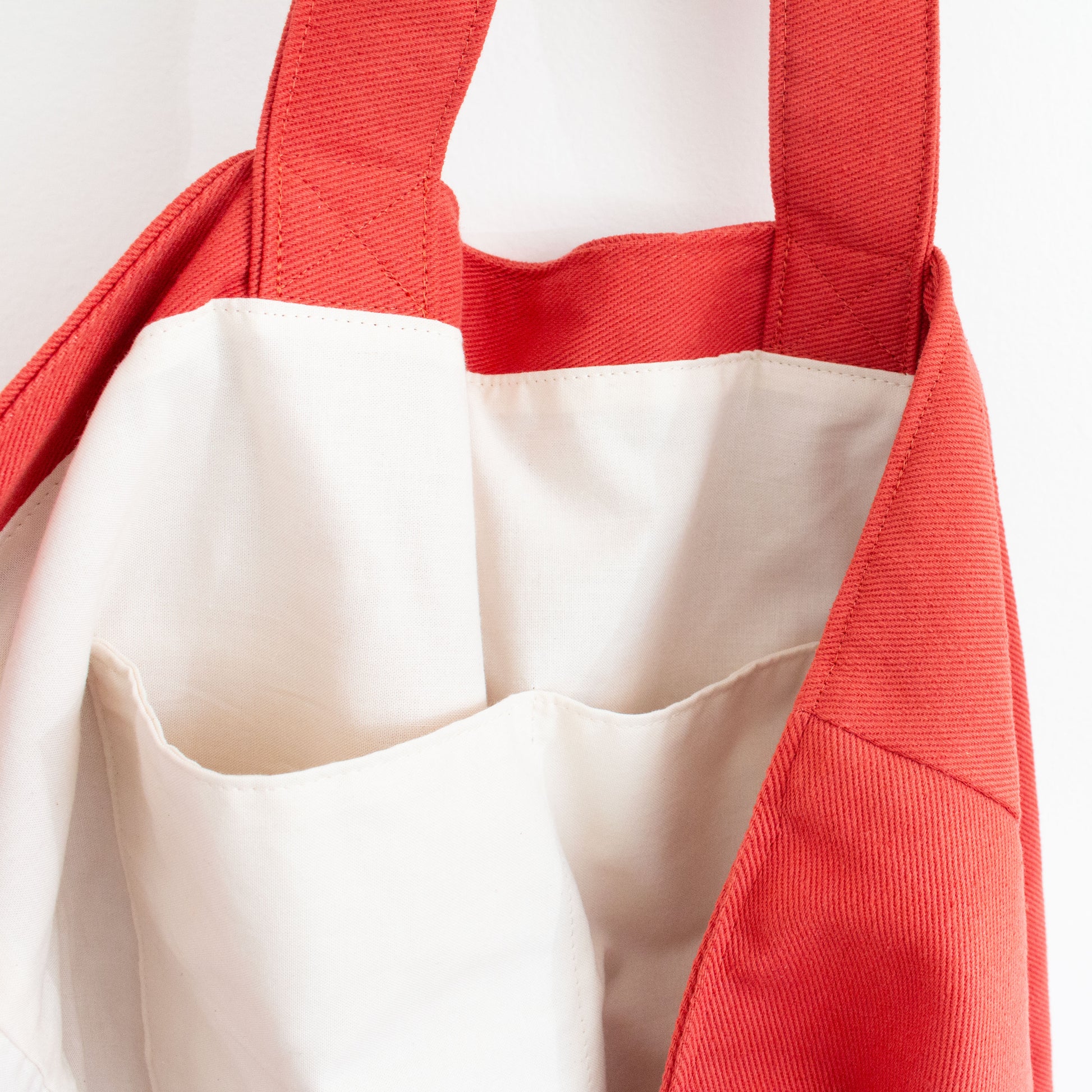 Sac de plage rouge en tissu biologique doublé avec poche